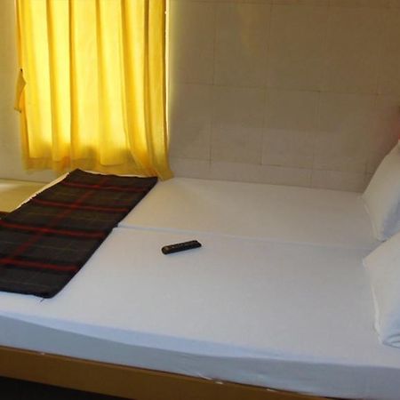Villa Kvr Deluxe Residency Tirupati Zimmer foto
