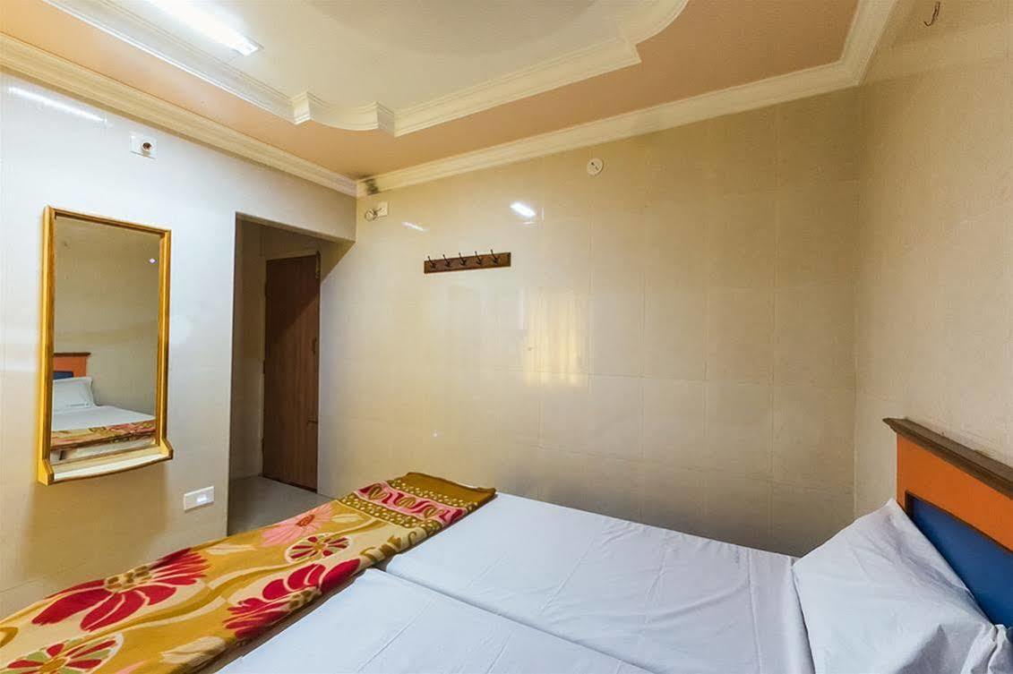 Villa Kvr Deluxe Residency Tirupati Exterior foto