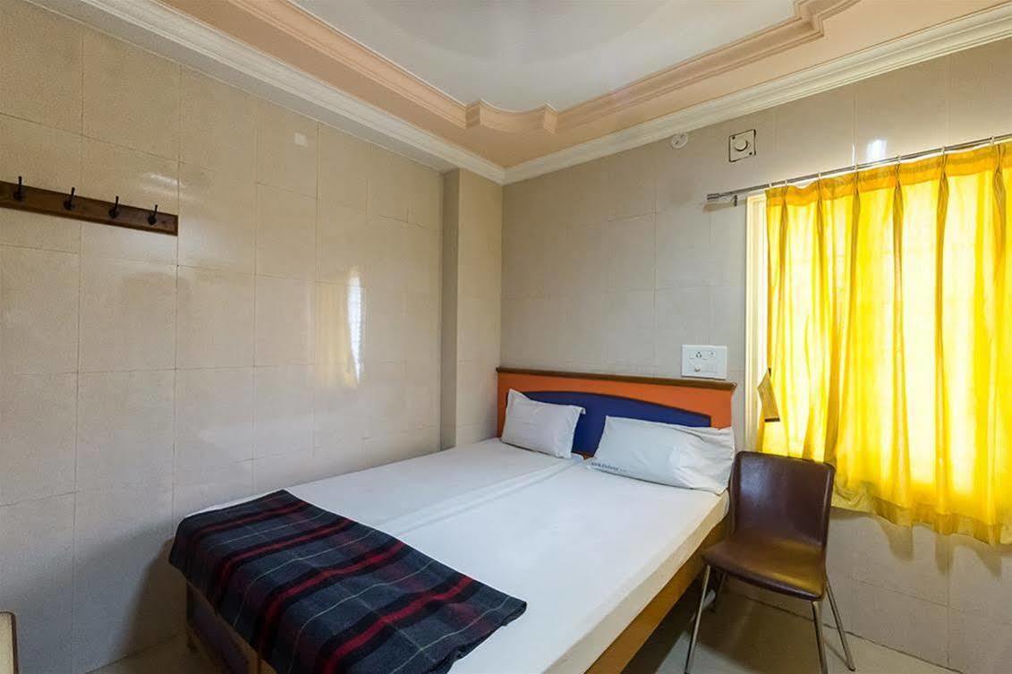 Villa Kvr Deluxe Residency Tirupati Exterior foto